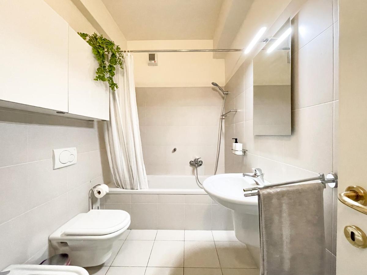 Regina Di Laglio - Free Parking, Garden, Lake View Εξωτερικό φωτογραφία